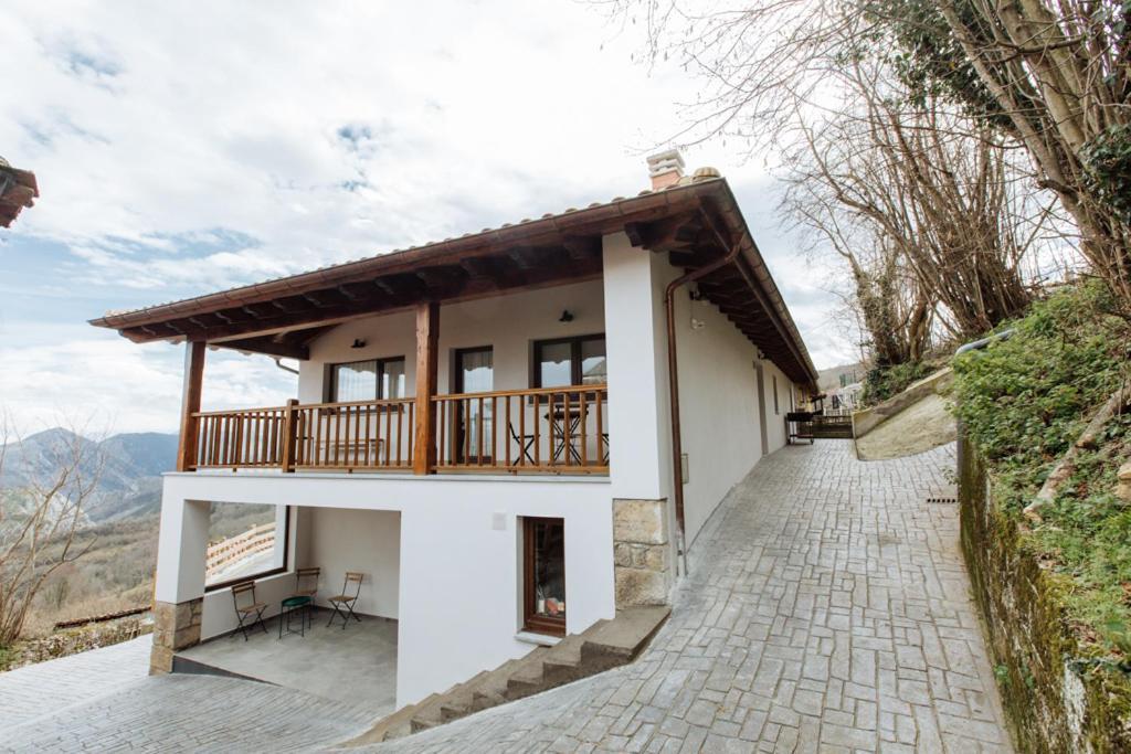 Tiu Enrique 3 Apartment Cangas de Onis Exterior photo